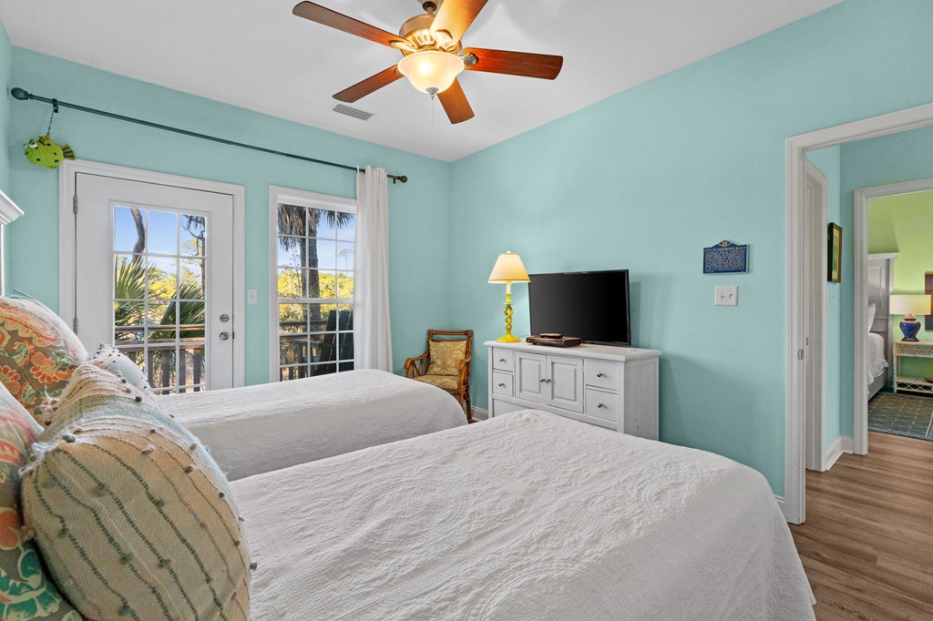 129 Cottage Ln, Port St. Joe 32456