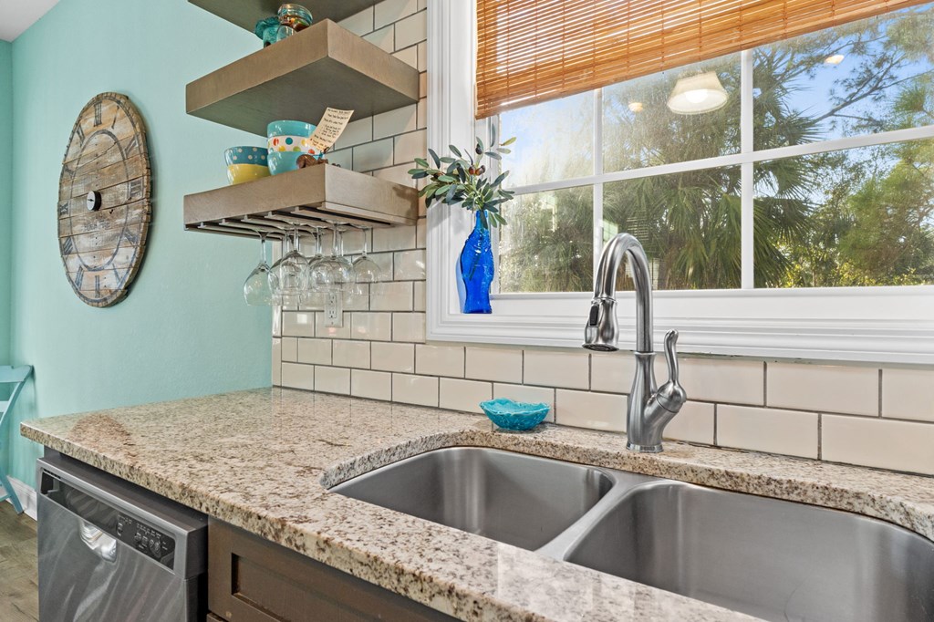 129 Cottage Ln, Port St. Joe 32456