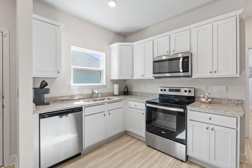 889 Backwater Rd, Port St. Joe 32456