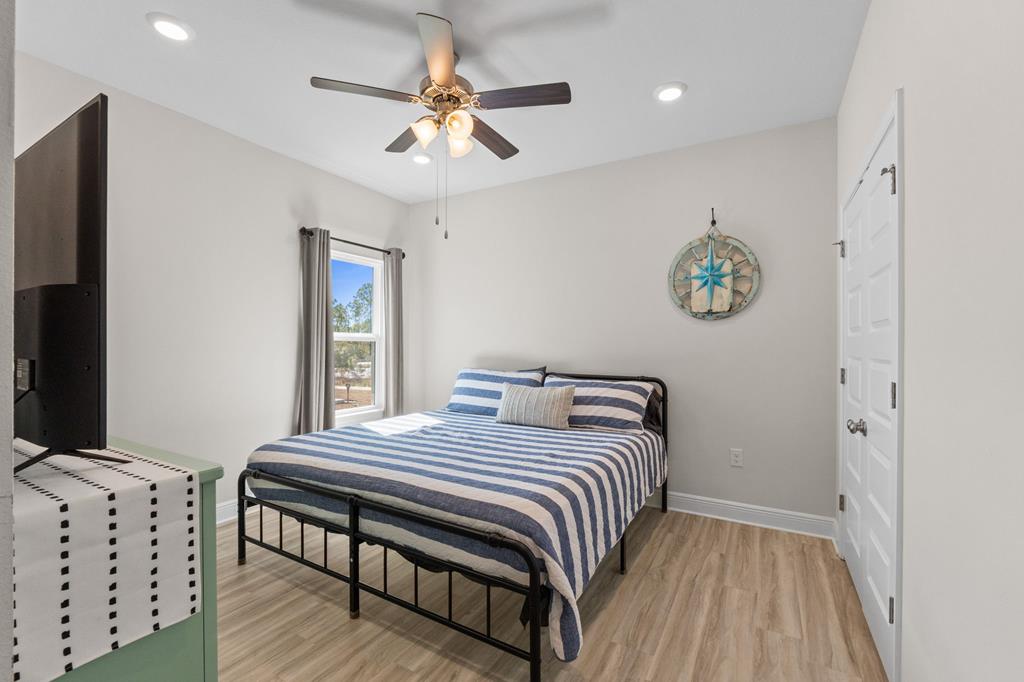 889 Backwater Rd, Port St. Joe 32456