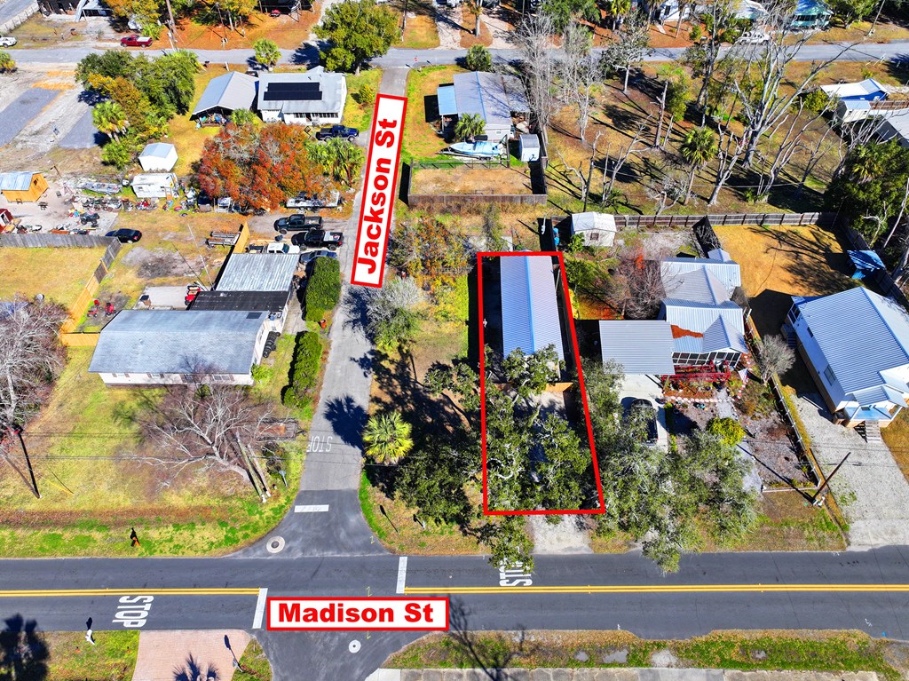 415 Madison St, Port St. Joe 32456