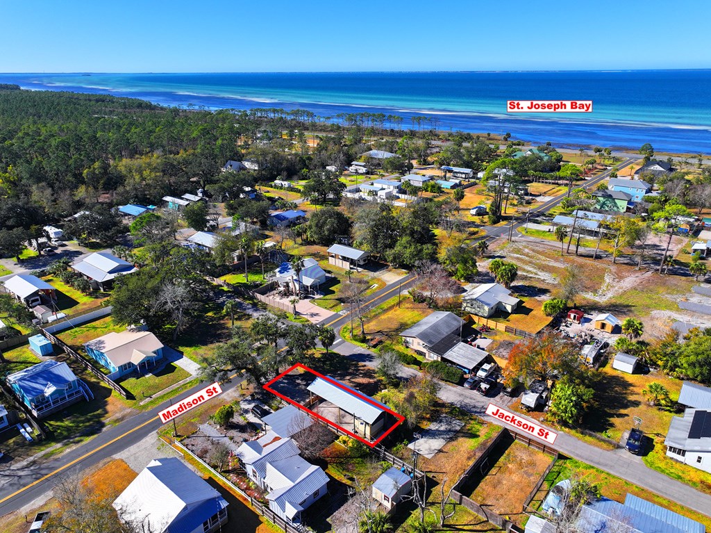 415 Madison St, Port St. Joe 32456