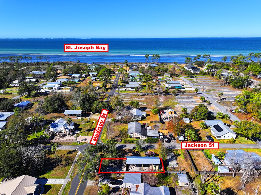 415 Madison St, Port St. Joe 32456