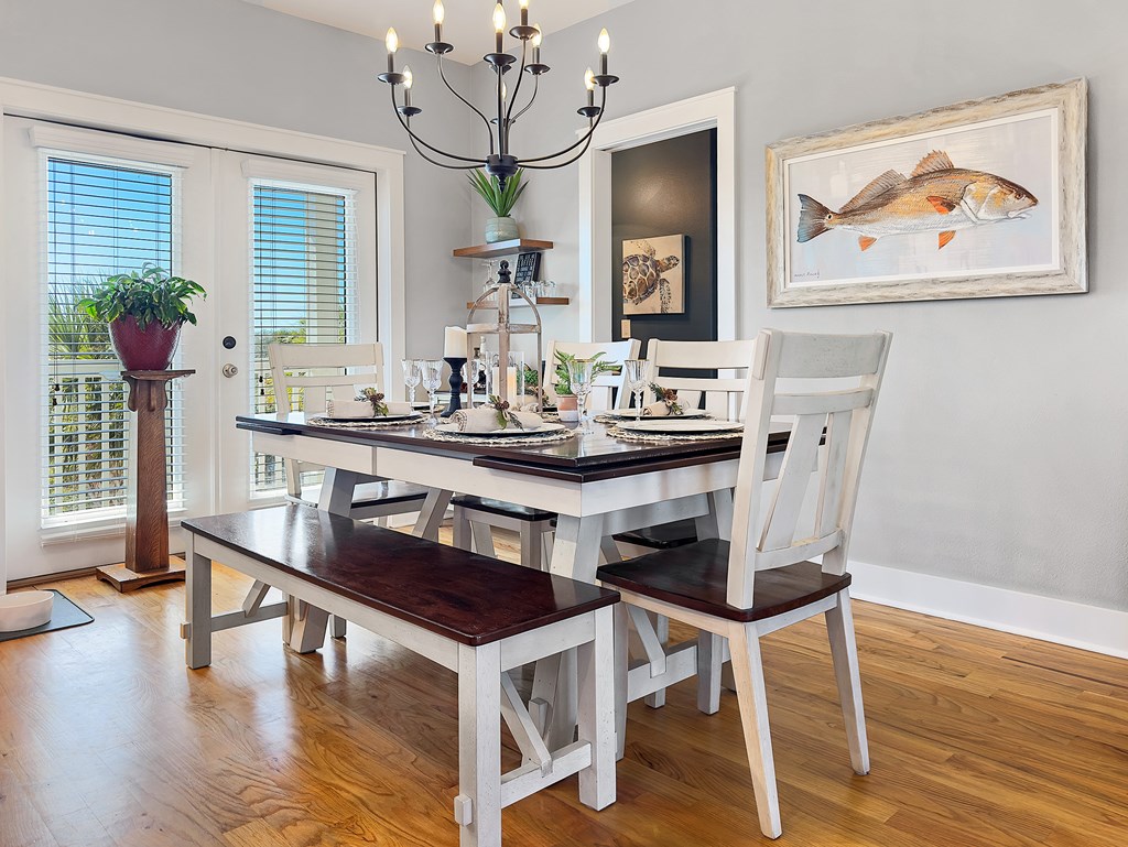 103 S Echo Ln, 32456