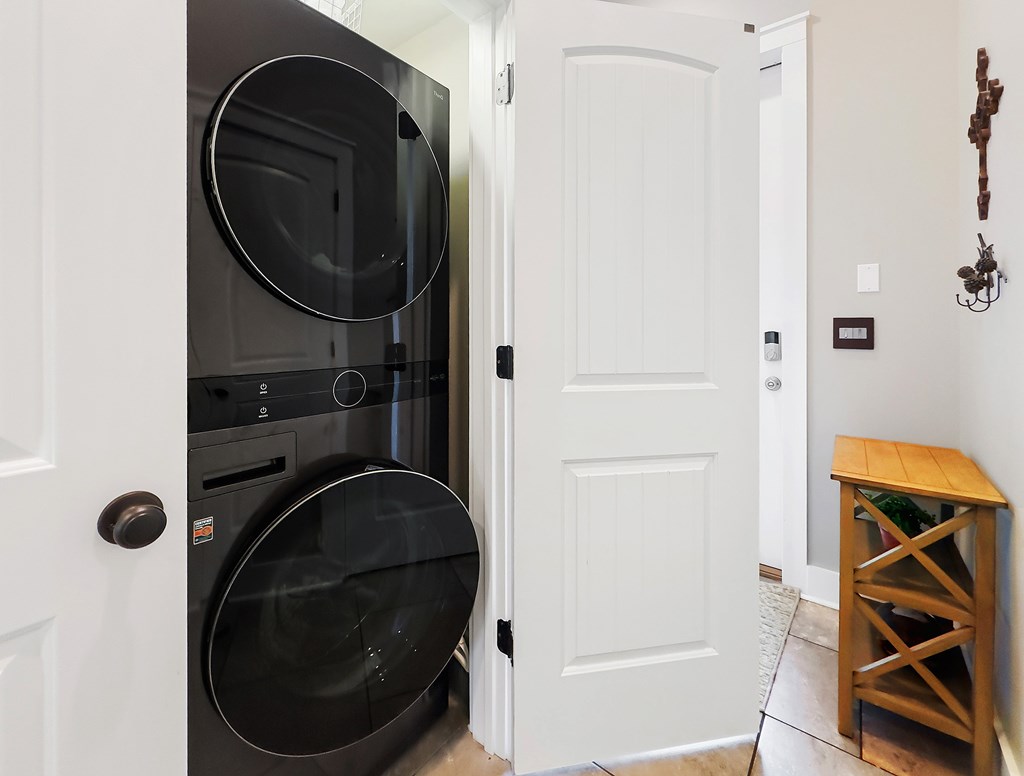 103 S Echo Ln, 32456