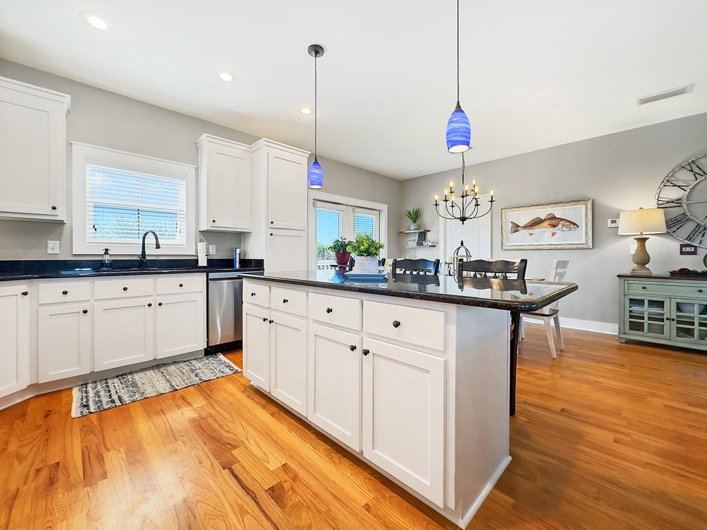 103 S Echo Ln, 32456