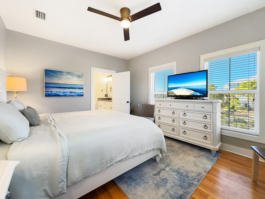 103 S Echo Ln, 32456