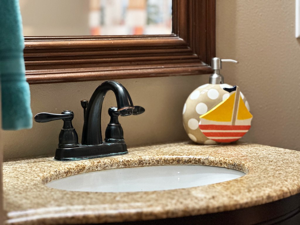 106 Mariner Ln, 32456