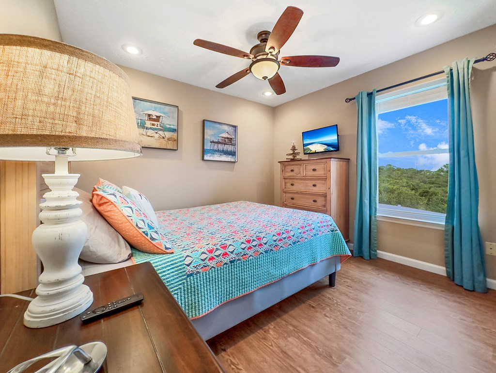 106 Mariner Ln, 32456