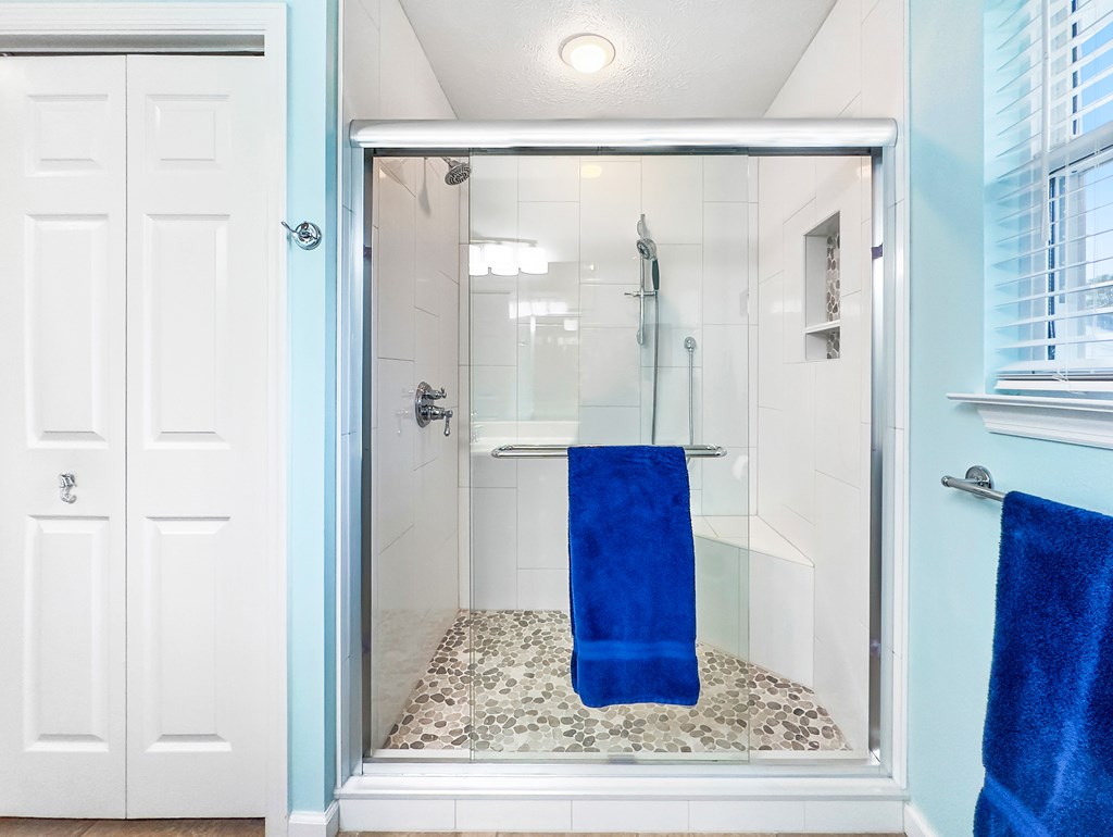 106 Mariner Ln, 32456