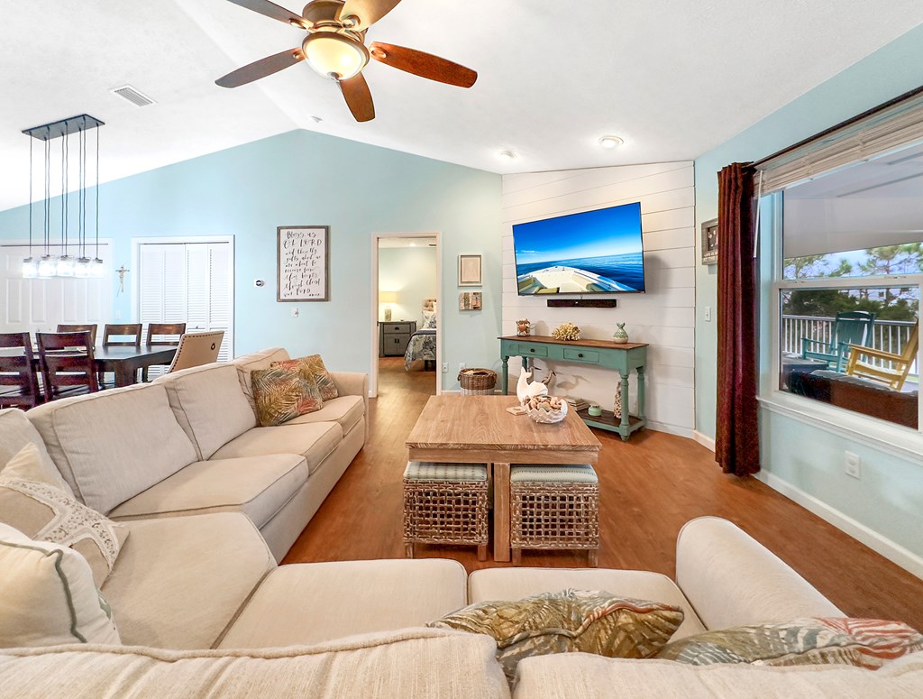 106 Mariner Ln, 32456