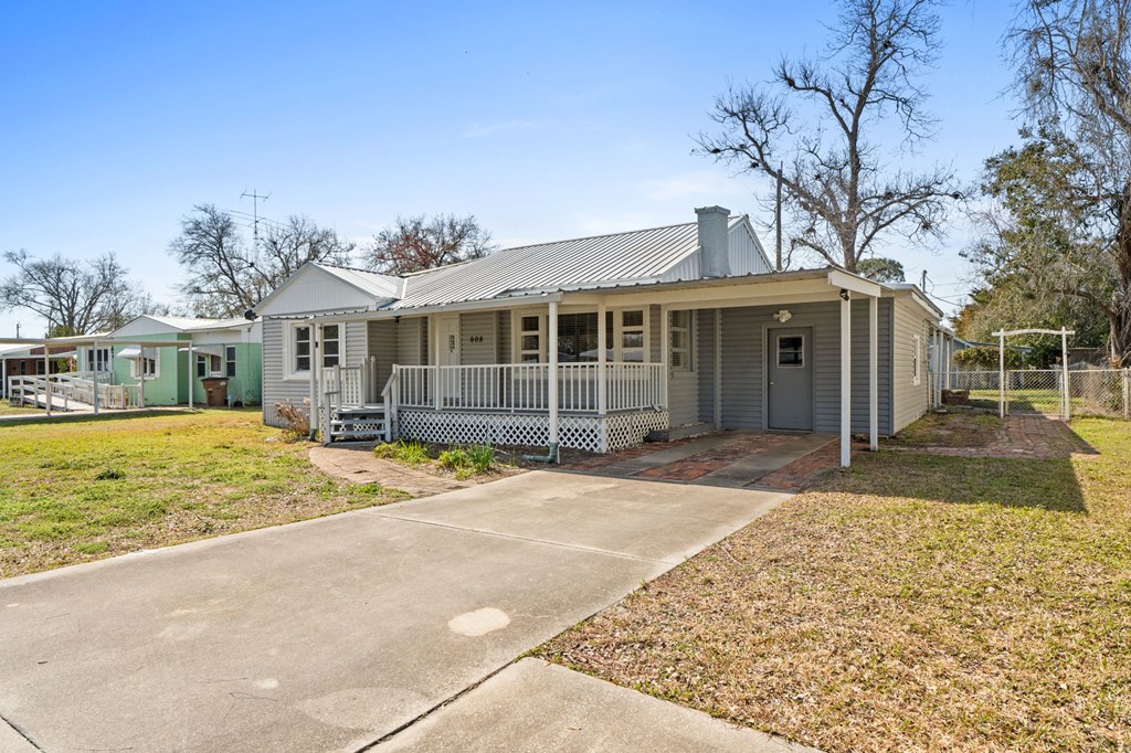 608 Garrison Ave, Port St. Joe 32456