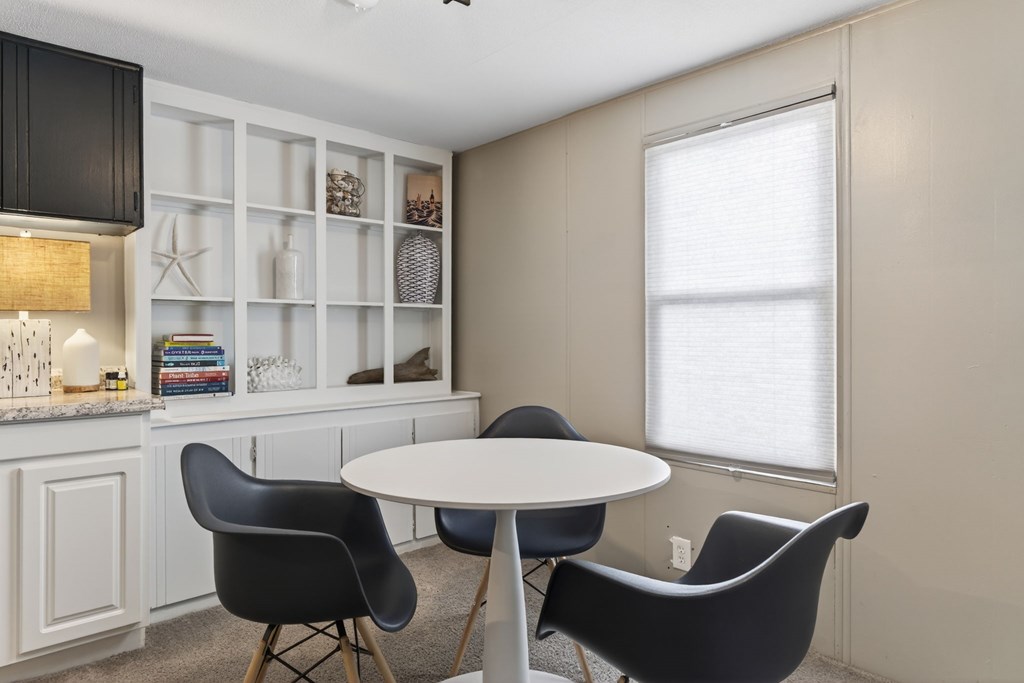 714 Oleander Ave, 32456