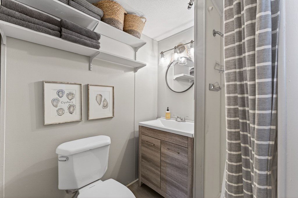 714 Oleander Ave, 32456