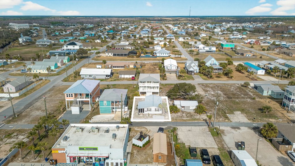 714 Oleander Ave, 32456