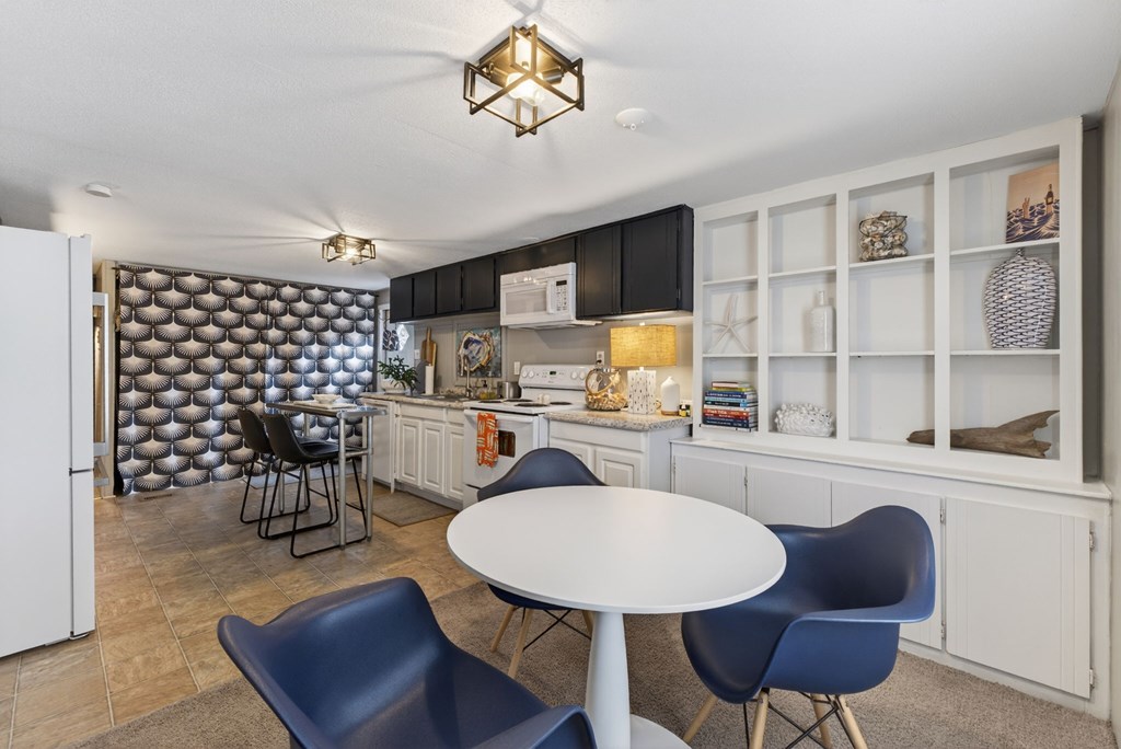 714 Oleander Ave, 32456