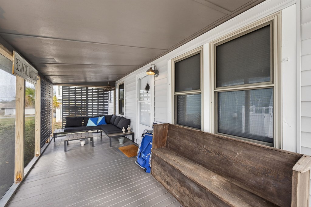 714 Oleander Ave, 32456