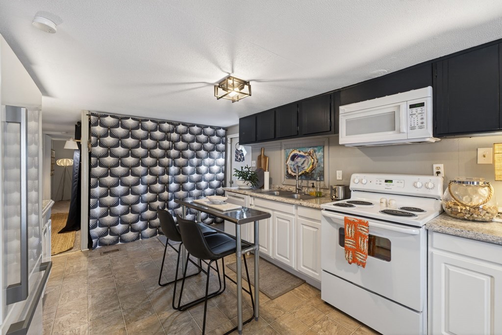 714 Oleander Ave, 32456