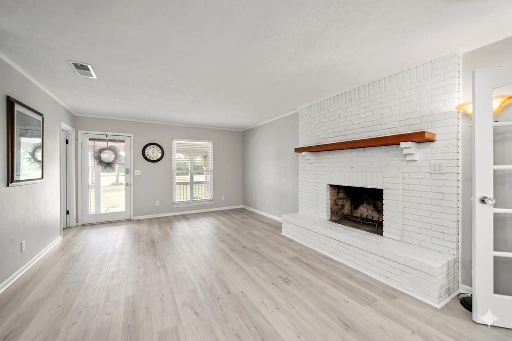 78 1st St, 32456