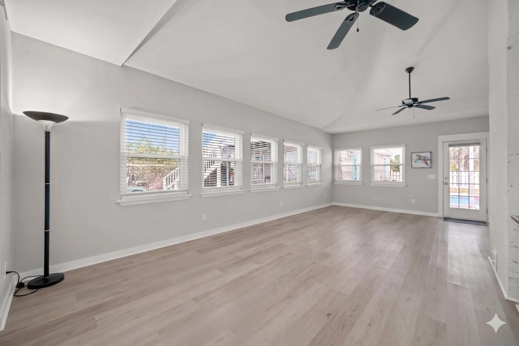 78 1st St, 32456