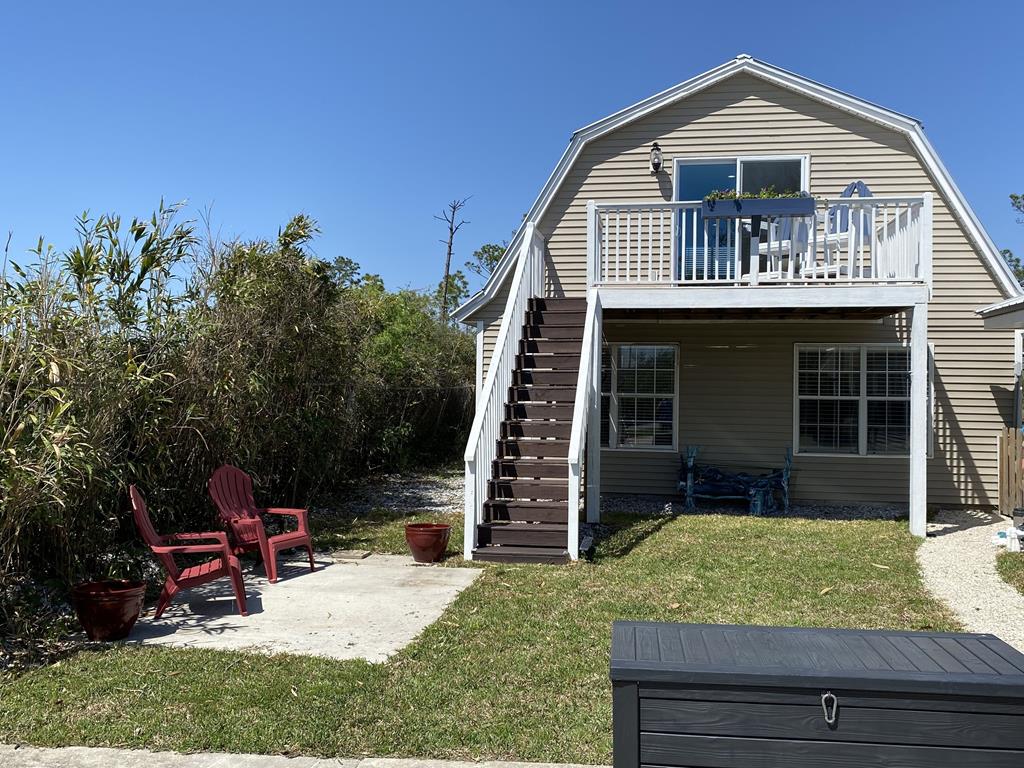 78 1st St, 32456
