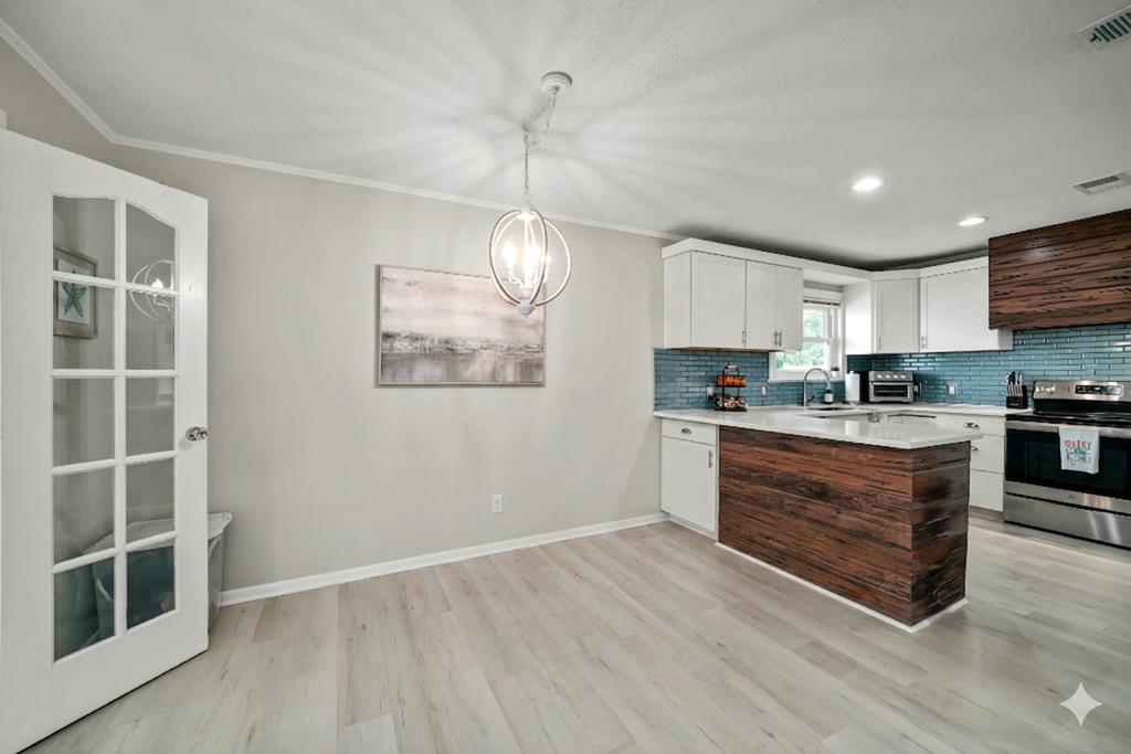 78 1st St, 32456