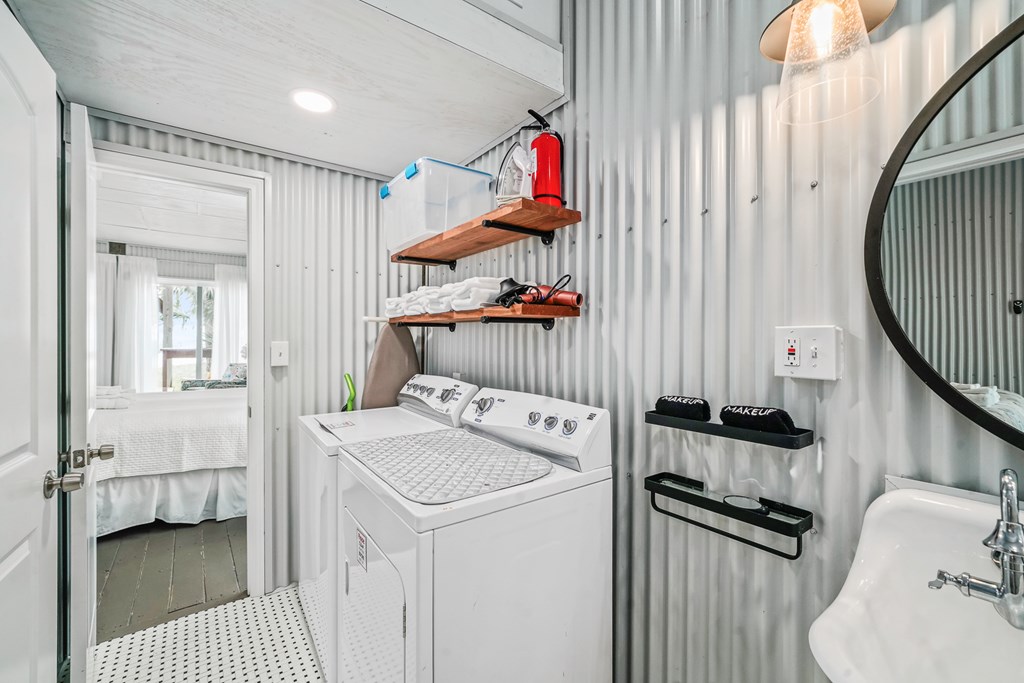 7148 Leeward St, Port St. Joe 32456