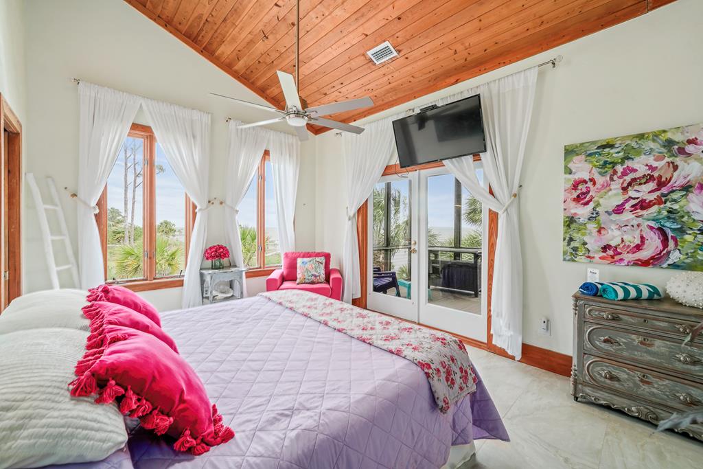 7148 Leeward St, Port St. Joe 32456