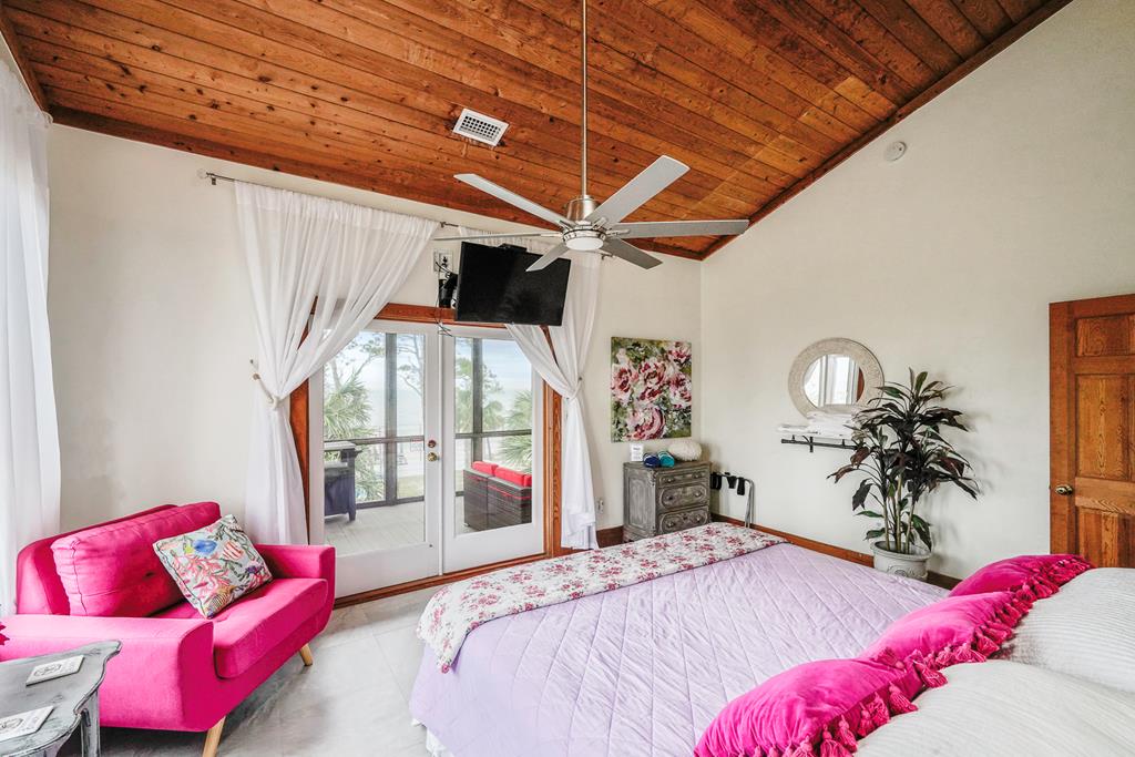 7148 Leeward St, Port St. Joe 32456