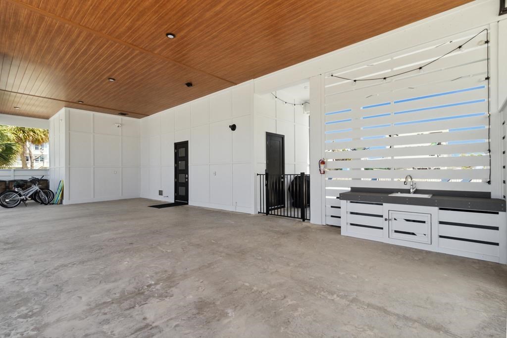 563 Secluded Dunes Dr, Port St. Joe 32456