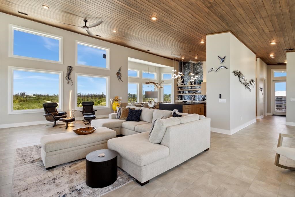 563 Secluded Dunes Dr, Port St. Joe 32456