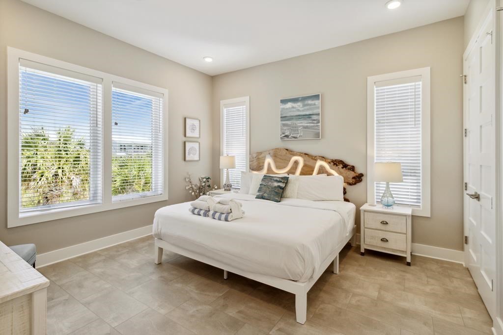 563 Secluded Dunes Dr, Port St. Joe 32456