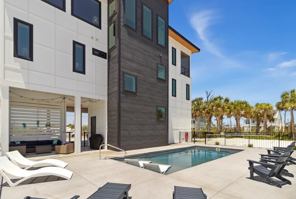 563 Secluded Dunes Dr, Port St. Joe 32456