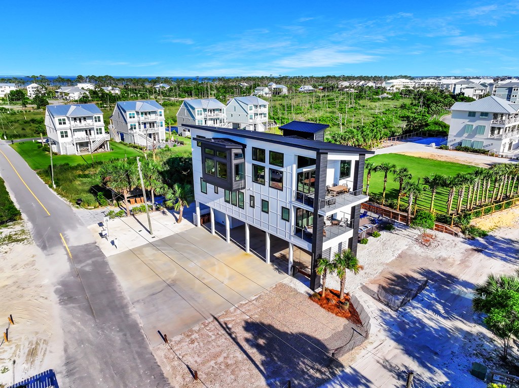 563 Secluded Dunes Dr, Port St. Joe 32456