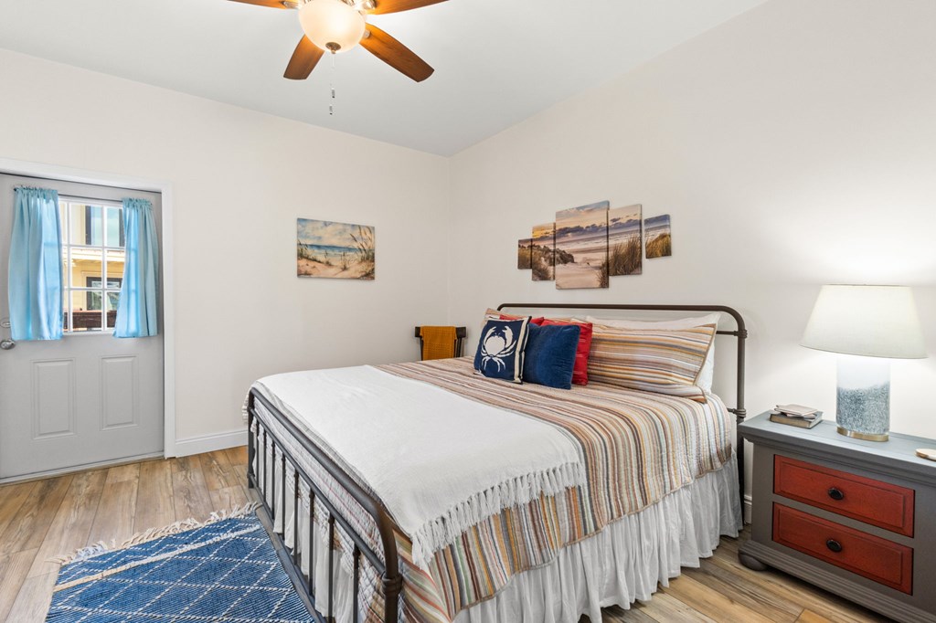 110-B 37th St # B, 32456 Unit: B