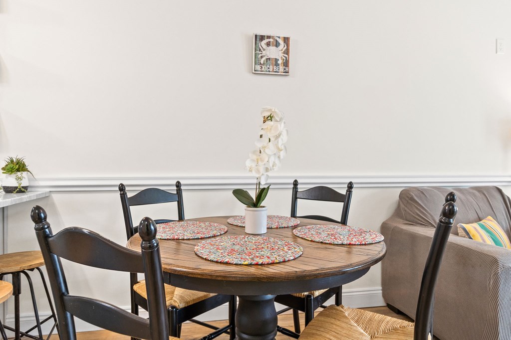 110-B 37th St # B, 32456 Unit: B