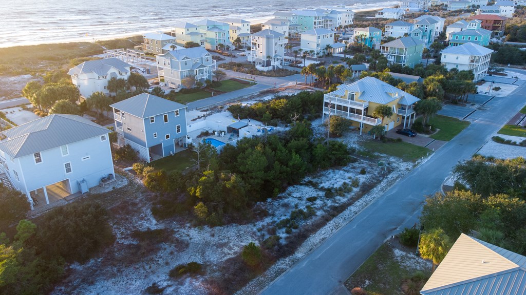 229 Seagrass Cir, 32456