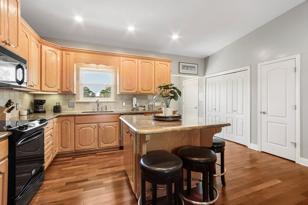 275 Moonrise Ave, 32456