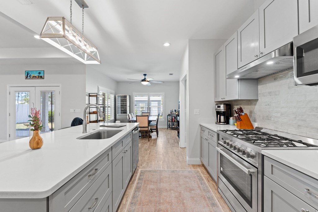 303 Nautilus Dr, Port St. Joe 32456