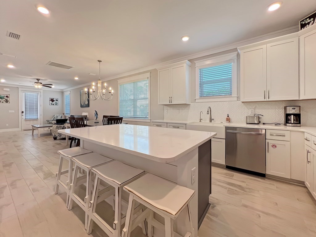 373 Rhonda Del Sol Cir, 32456