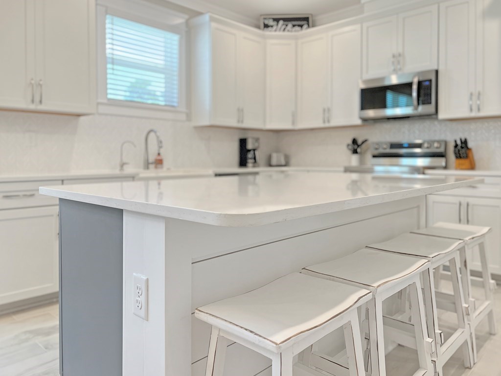 373 Rhonda Del Sol Cir, 32456