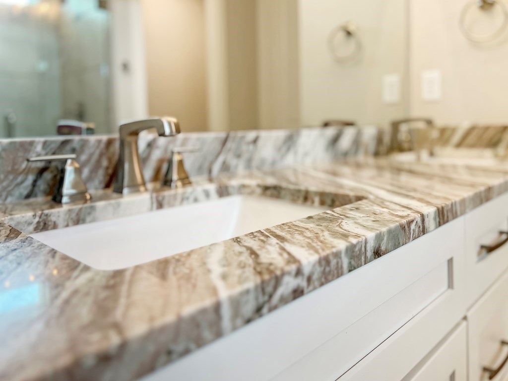 373 Rhonda Del Sol Cir, 32456