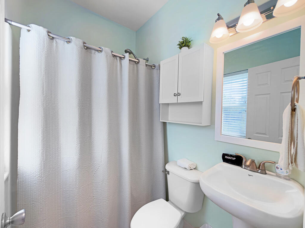 181 S Higgins St, Port St. Joe 32456