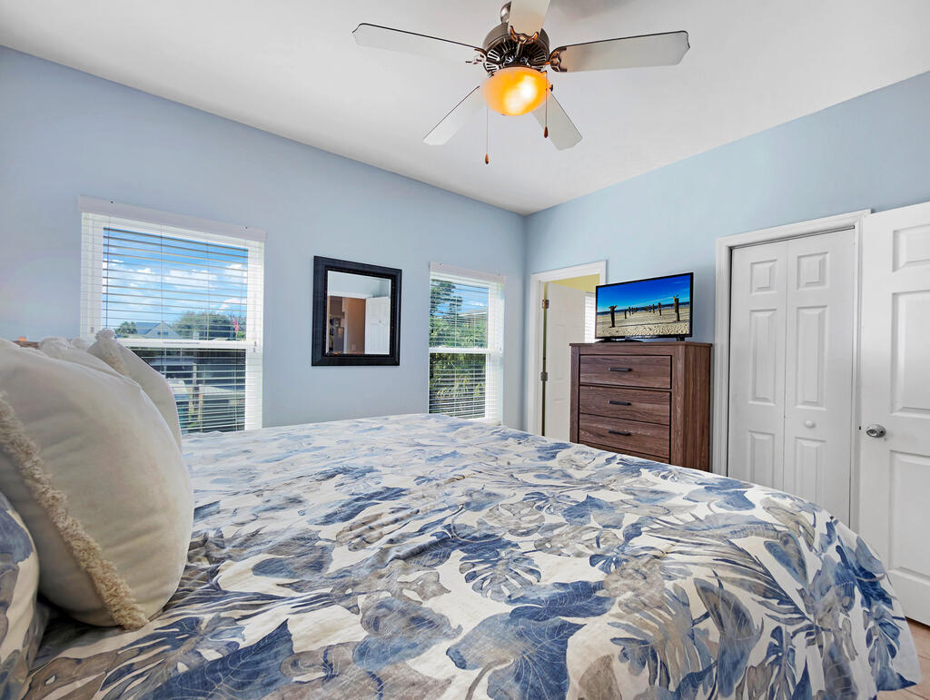 181 S Higgins St, Port St. Joe 32456