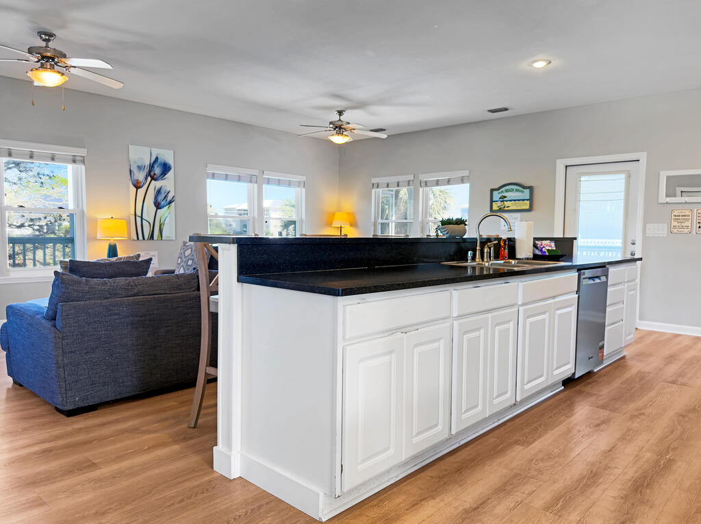181 S Higgins St, Port St. Joe 32456