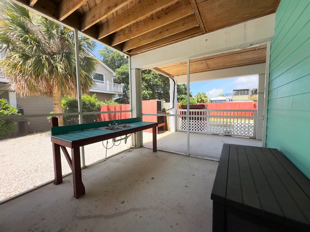 181 S Higgins St, Port St. Joe 32456