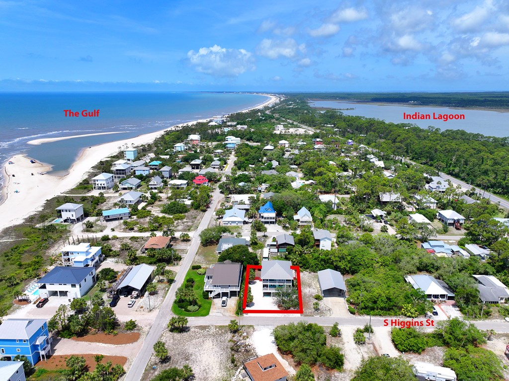 181 S Higgins St, Port St. Joe 32456