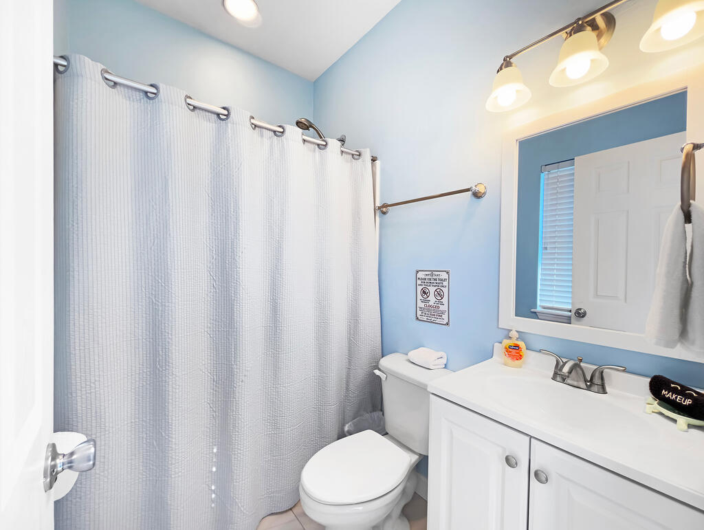 181 S Higgins St, Port St. Joe 32456