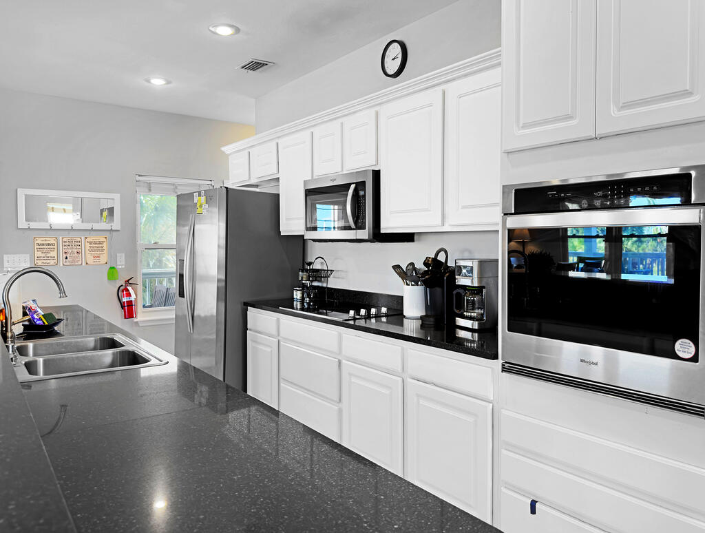 181 S Higgins St, Port St. Joe 32456