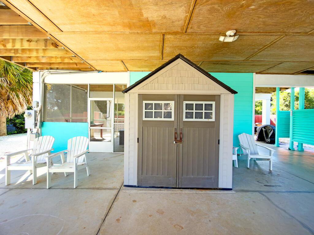 181 S Higgins St, Port St. Joe 32456